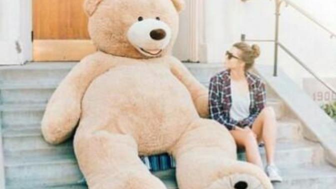 Genç kızların peluş ayıcık sevgisinin farkında mısınız? Birine hediye olarak peluş ayıcık verdiniz mi veya size alındı mı?