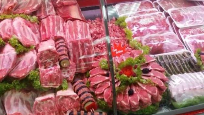 Çiğ ete dokunurken tiksiniyor musunuz?