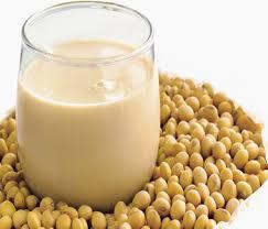 Soya sütü tüketir misiniz?Faydaları ya da zararı var mıdır size göre?