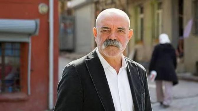 Çukur dizisi oyuncularından en çok hangisinin oyunculuğunu beğeniyorsunuz?