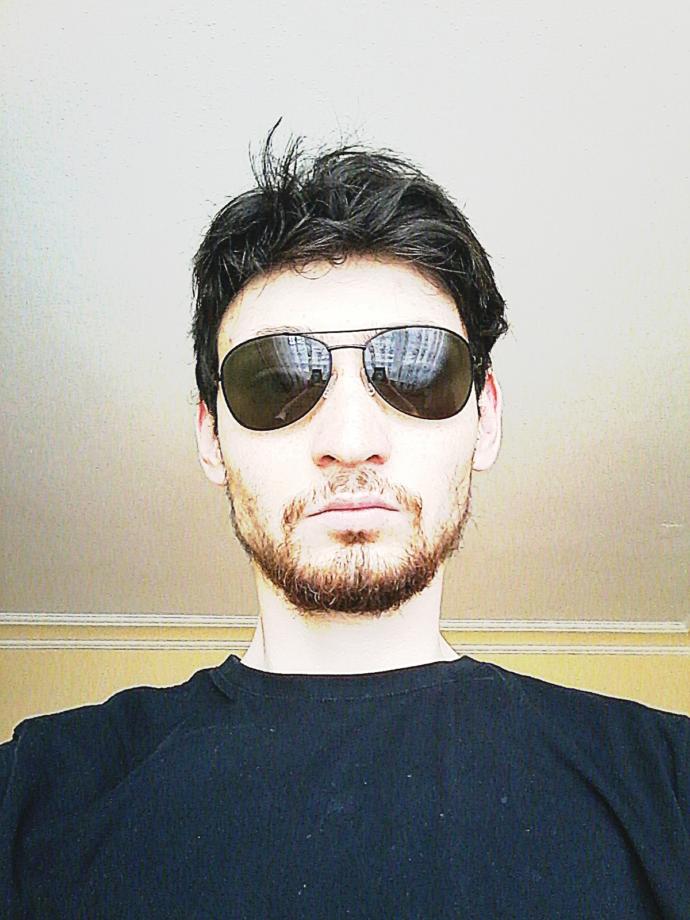 Yüz hatlarınız belirgin (kemikli) mi?
