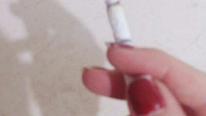 Sigara içtiğinizi ailenize nası söylediniz ya da yakalandınız mı hic?
