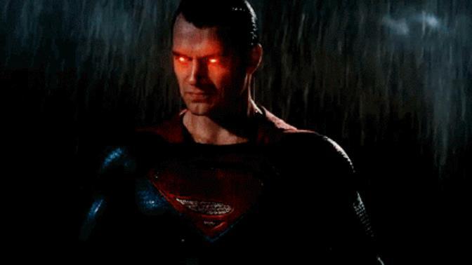 Sizin sevgiliniz de kavanozun kapağını açtıktan sonra kendini Superman sanıyor mu?