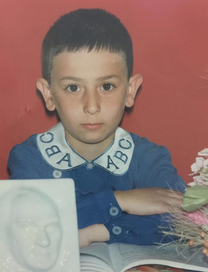 Kulaklarımla dalga geçiyorlar 😔 Kepçe kulaklı o diyorlar 😔 Kepçe kulaklımıyım ben ? 