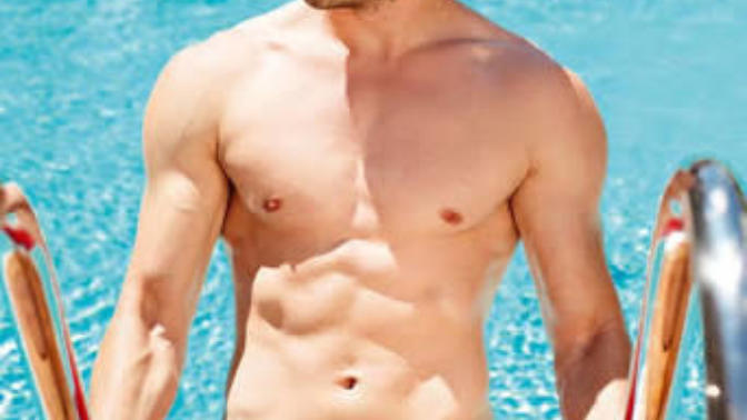 Sizce de bu adam, gölgesinde kaldığı Kerem Bürsin'den daha çekici değil mi? 🔥😍?