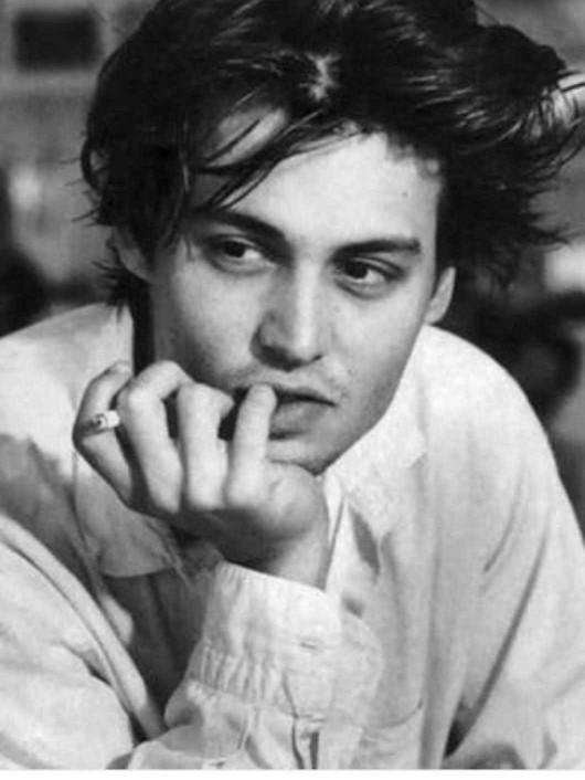 Johnny Depp'e Benzeyeniz Var Mı Aranızda??