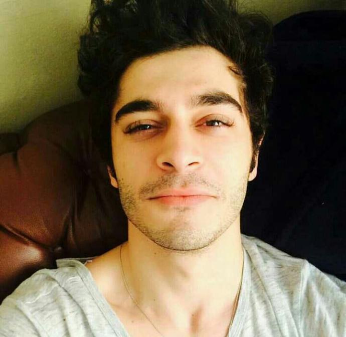 Hangisi daha yakışıklı 😊?