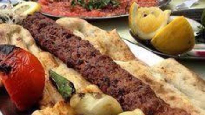 İnsan şu güzelliği görüp nasıl lezbiyen olabilir?