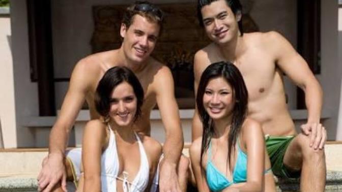 Gemi tatili plani yaptiniz bindiginiz gemi swinger ciftlerin gemisine denk geldiniz boyle birşey başınıza gelse ne yapardınız?