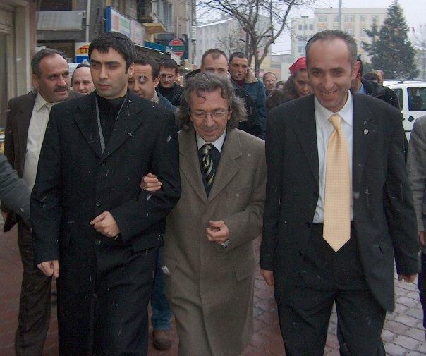 Osman Sınav sizce başarılı bir yapımcı değil mi ?