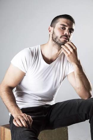 Bu yakışıklı ve seksi adamlardan hangisi, tipik Türk erkeğine uygun bir örnek?