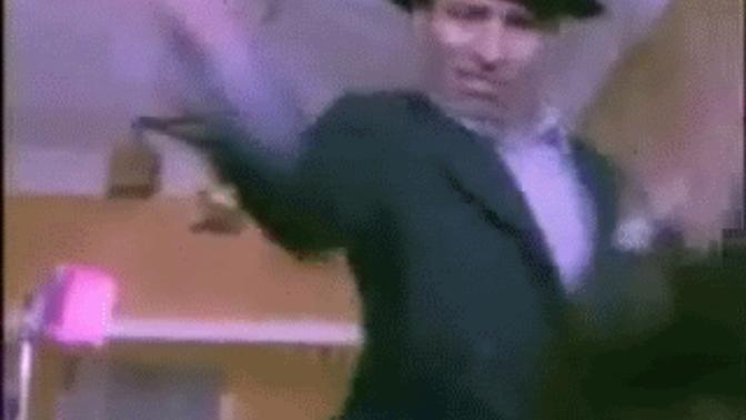Kızla öpüşürken beni tokatlamaya başladı. Bu nasıl fantazi ulan?