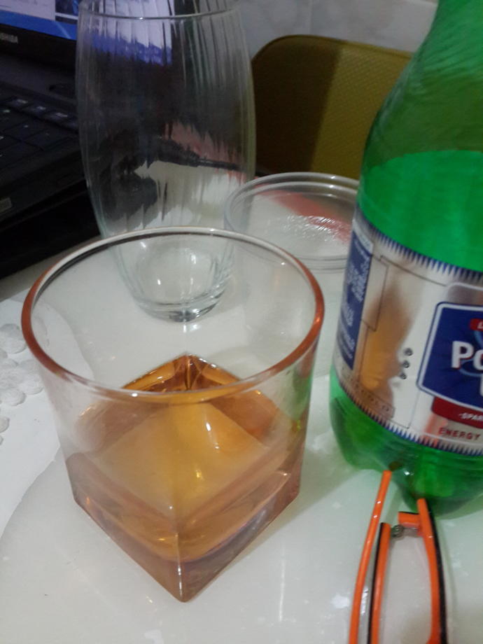 Alkol sudan ucuzsa biz ne yapalım? Bir afiyet olsun alırım?