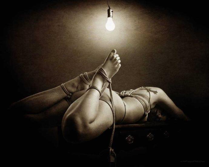 BDSM NEDİR?KÖLE OLARAK DOĞMUŞ OLABİLİRSİNİZ??