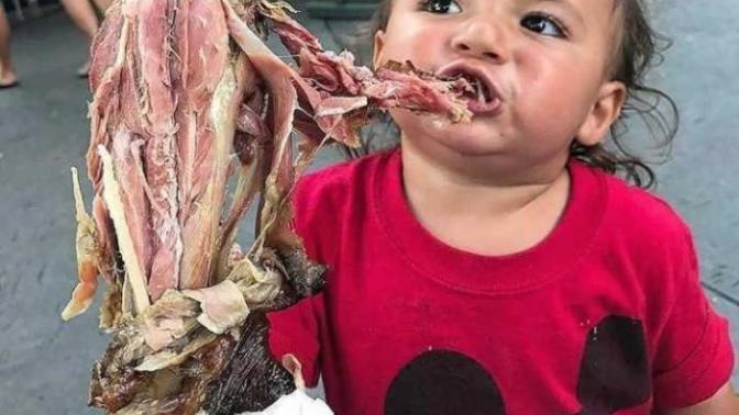 Yemek yerken kendini kaybediyor musun?