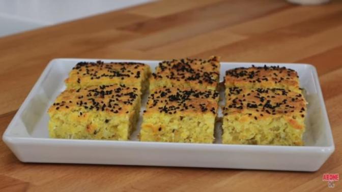 Bir Yunan Böreği olan Karmaca (pırasalı börek) nasıl yapılır?