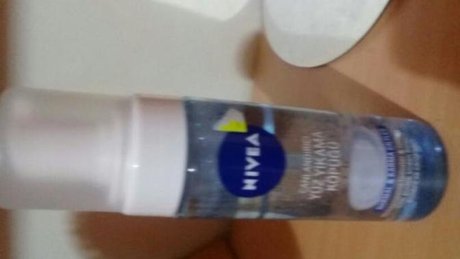 Nivea yüz yıkama köpüğünü kullanan var mı?