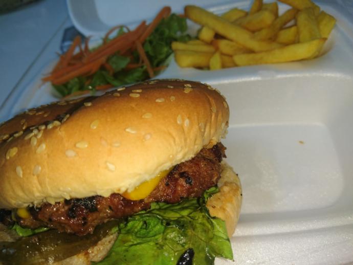 Dünya Hamburger Gününüz Kutlu Olsun! Bugüne özel sevgiline hangi hamburgeri yapmak isterdin?
