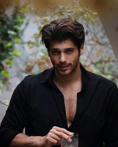 Can yaman sizce yakışıklımı nasıl buluyosunuz?