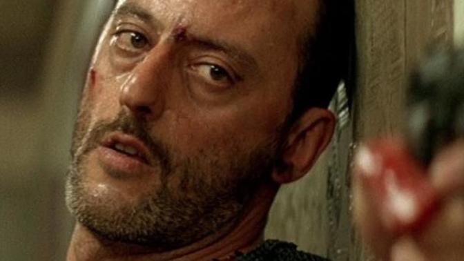 Jean Reno çook fazla çekici, tapılası adam değil mi?