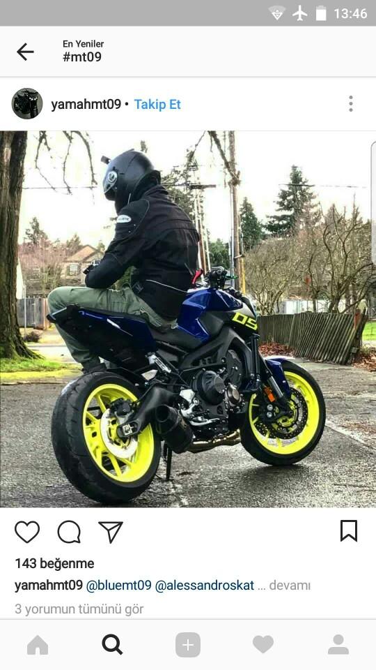 Cbr 600 rr mı Mt 09 mu ??