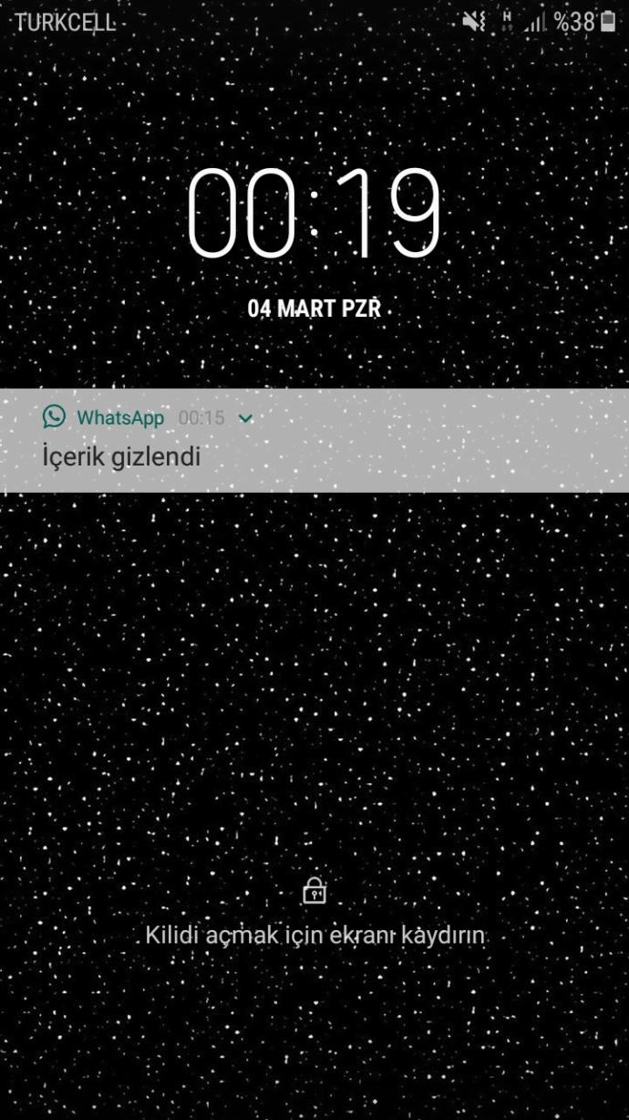 Kilit ekranda kullandiginiz duvar kagidi nasil?