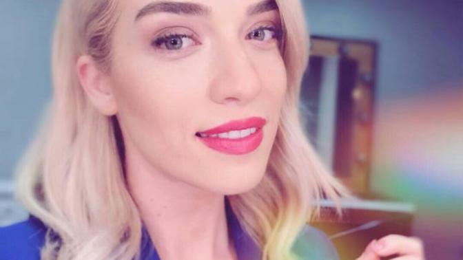 Cansu Canan Özgen mi? Dua Lipa mı?
