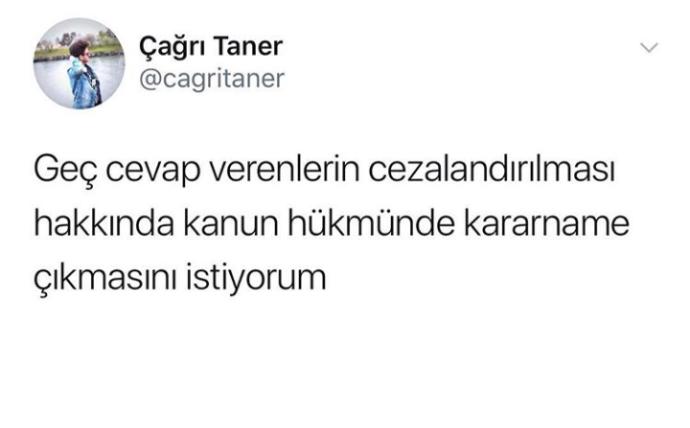 Sevgiliniz mesajınıza geç cevap verse ya da görüldü yapıp bıraksa tavrınız ne olur?
