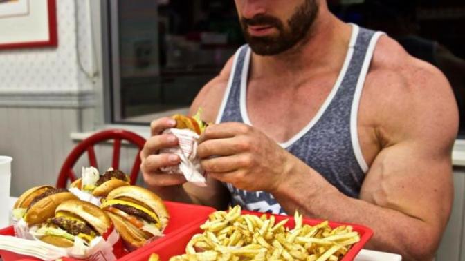 Cheat meal yapıyor musunuz? Beslenmenizde neler yiyorsunuz?