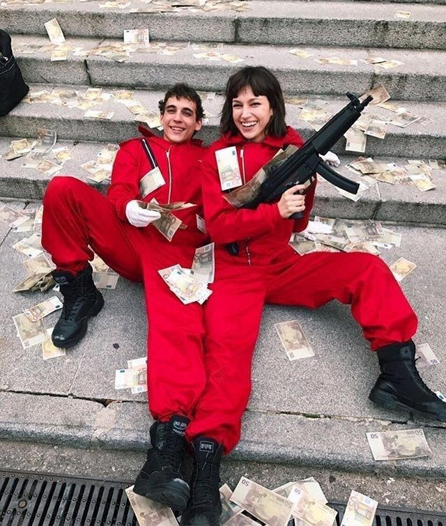 Tüm dünyada merakla izlenen La Casa De Papel'in Tokyo'su Ursula Corbero dikkatleri üzerine çekti. Peki Úrsula Corberó kimdir?