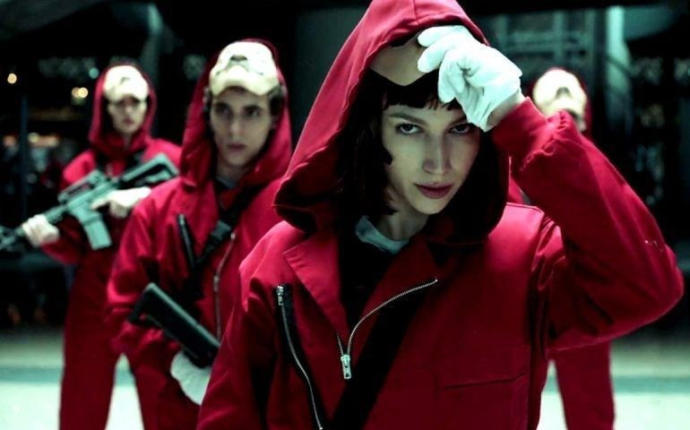 Tüm dünyada merakla izlenen La Casa De Papel'in Tokyo'su Ursula Corbero dikkatleri üzerine çekti. Peki Úrsula Corberó kimdir?