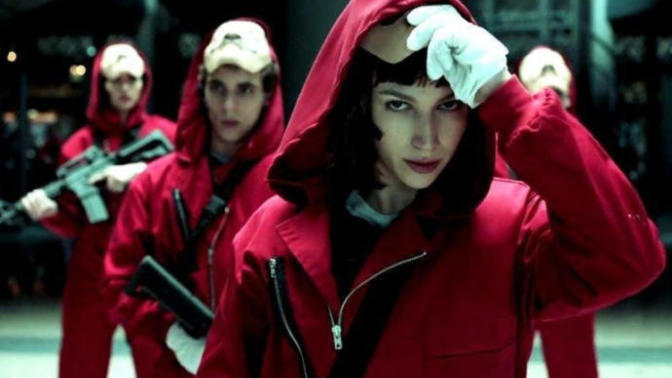 Tüm dünyada merakla izlenen La Casa De Papel'in Tokyo'su Ursula Corbero dikkatleri üzerine çekti. Peki Úrsula Corberó kimdir?