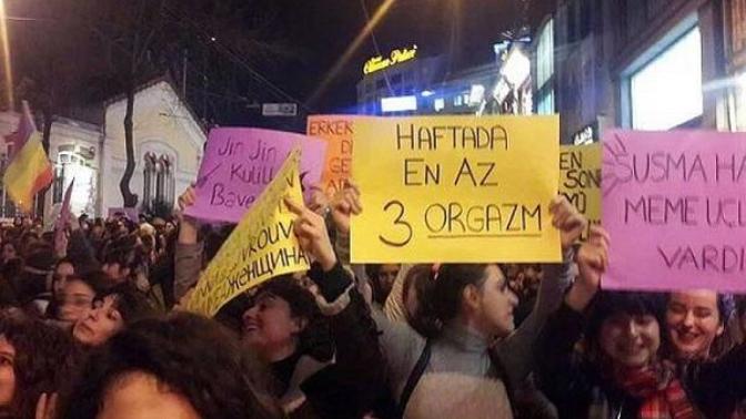 Emekçi kadınlar gününde feministlerin rezillikleri hakkında ne düşünüyorsunuz?