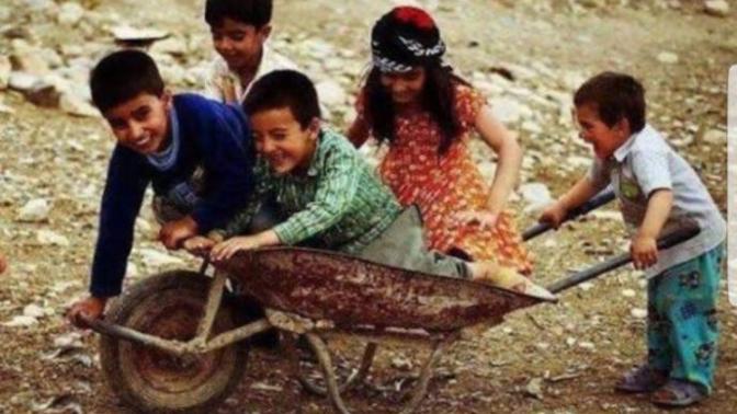 Tekrar çocuk olma şansınız olsaydı, hangi zamanda çocuk olmak isterdiniz?