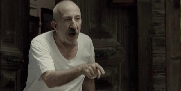 Üvey anneniz veya babanız var mı? Varsa ne şekilde hitap ediyorsunuz?