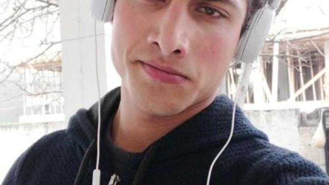 Ciddi ciddi soruyorum kalp kırmak degil elestirin cokmu çirkinim  ya da  cokmu zayıfım olum benim bahtım niye kapalı lan?