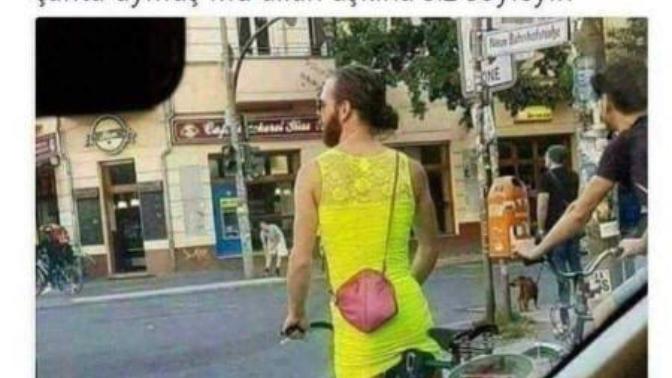 Sizce bu canta bu elbiseye uymusmu 😁 ?