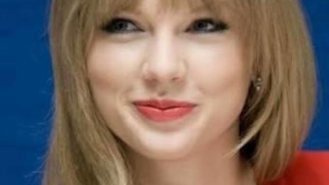 Taylor Swift'in resimdeki saç rengi nedir?