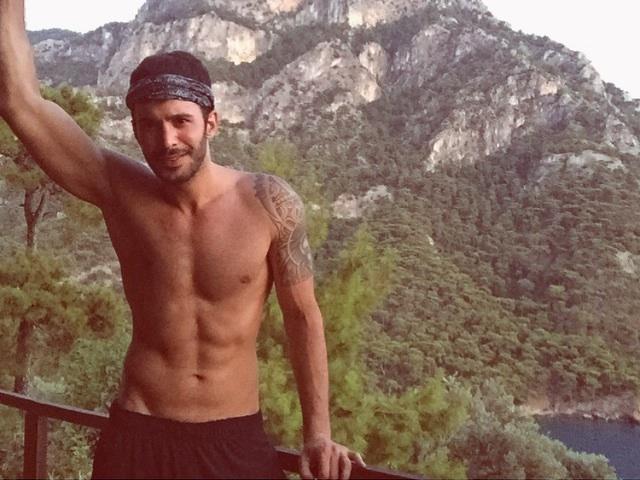 Sizce Baris Arduc siradan bir erkek mi yoksa yakisikli mi?