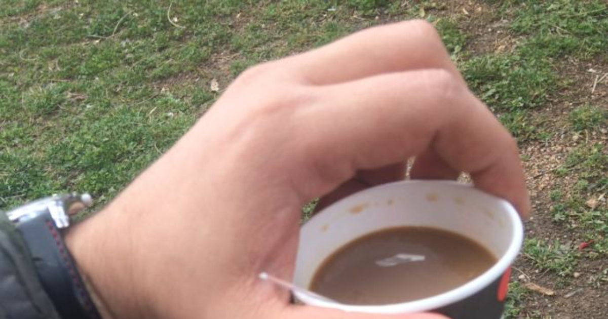 Kahve içen erkek/kız coolluğu mu çay içen erkek/kız samimiyeti mi
