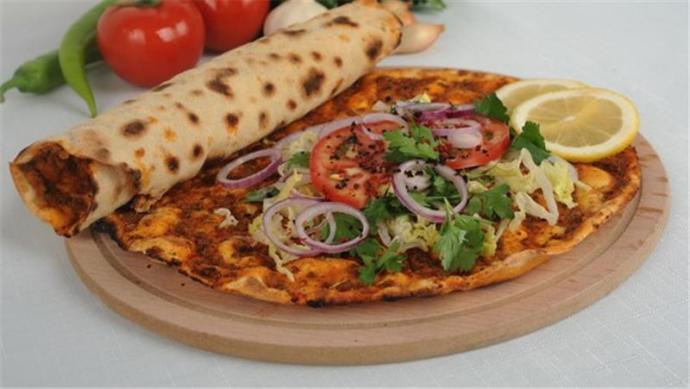 Lahmacunu neden bu kadar çok seviyoruz? Lahmacun sevmeyen var mı?