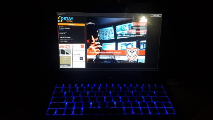 Arkadaşlar 'Detay maxi net diye bir site var sizce güvenilir mi?