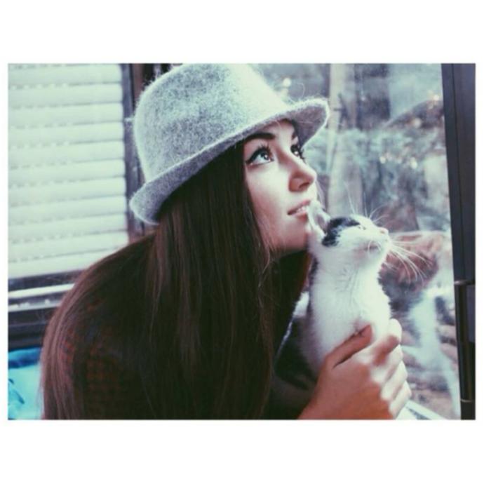 Hande Erçel mi daha güzel yoksa, Aybüke pusat mı?