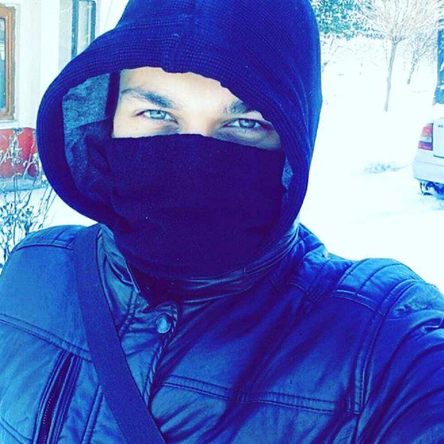 Lensli / gözlüklü erkek mi? Lensli / gözlüklü kız mı? Renkli gözler mi? Yoksa sade mi? Hadi bayanlar baylar yoruma 😂😂🤣 hoop🤣?