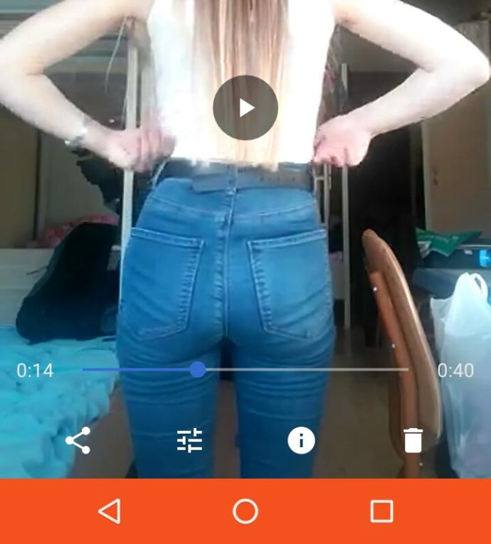 Bir kalcam diğerinden daha farklı lütfen bakar mısınız. ?