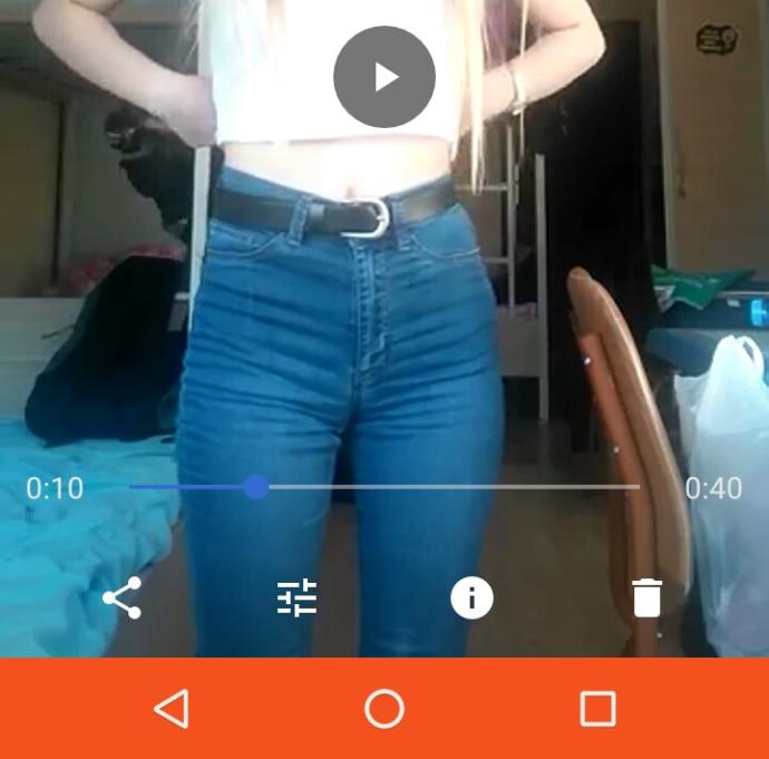 Bir kalcam diğerinden daha farklı lütfen bakar mısınız. ?