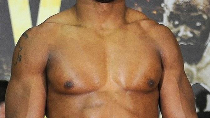 Ağırsiklet boks şampiyonu Anthony Joshua kemer birleştirme maçında yenilgisiz Joseph Parker ile karşılaşacak. Sizce kim kazanır?