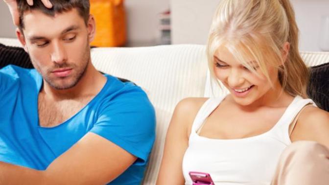 Dedektif gibi uygulama! Artık sevgilinizin Whatsapp'ta kiminle yazıştığını bileceksiniz! Bu uygulama çiftlerin arasını bozar mı?