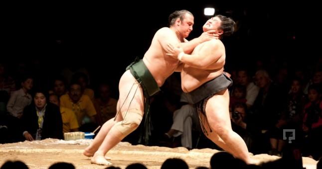 KScanlar sumo güreşçileri neden böyle şişman, zayıf olanı hiç yok, kadın sumo güreşçileri de şişman, neden bu sumocular şişman?