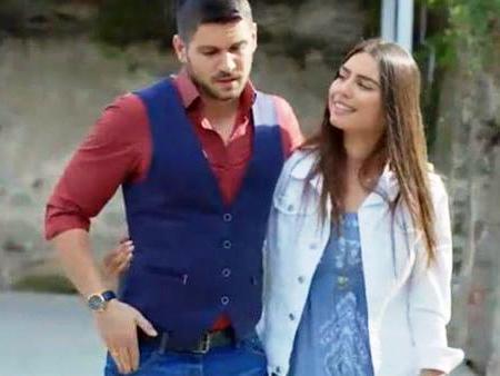 Karizmatik oyuncu Tolgahan Sayışman'ı eşcinsel rolünde izlemeyi çok isterim ama bunun için fazla sert sanki. Siz ne dersiniz?